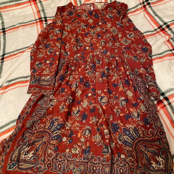 Lucky Brand Dresses & Skirts - Red Patterned Dress